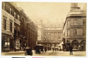 Abbey Square und Pump Rooms, Bath, ca. 1880